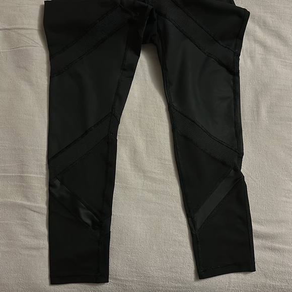Offline by Aerie Hugger Hi-Rise Leggings - Picture 3 of 4